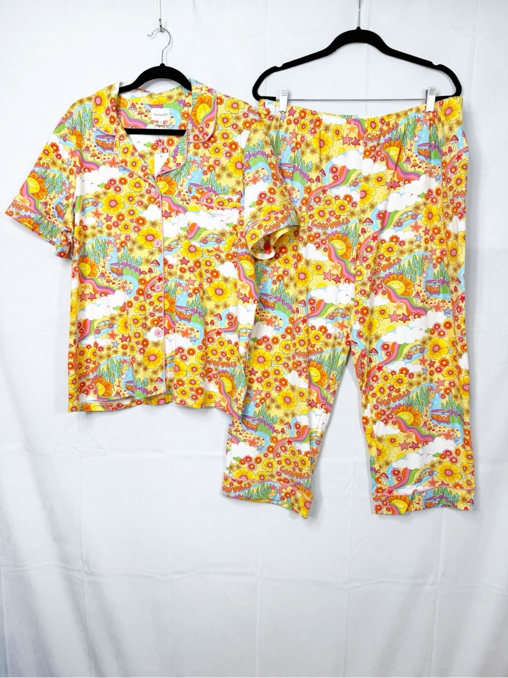 BedHead Pajamas PJ's Good Vibes Short Sleeve Classic Jersey Cropped PJ Set - Picture 2 of 16